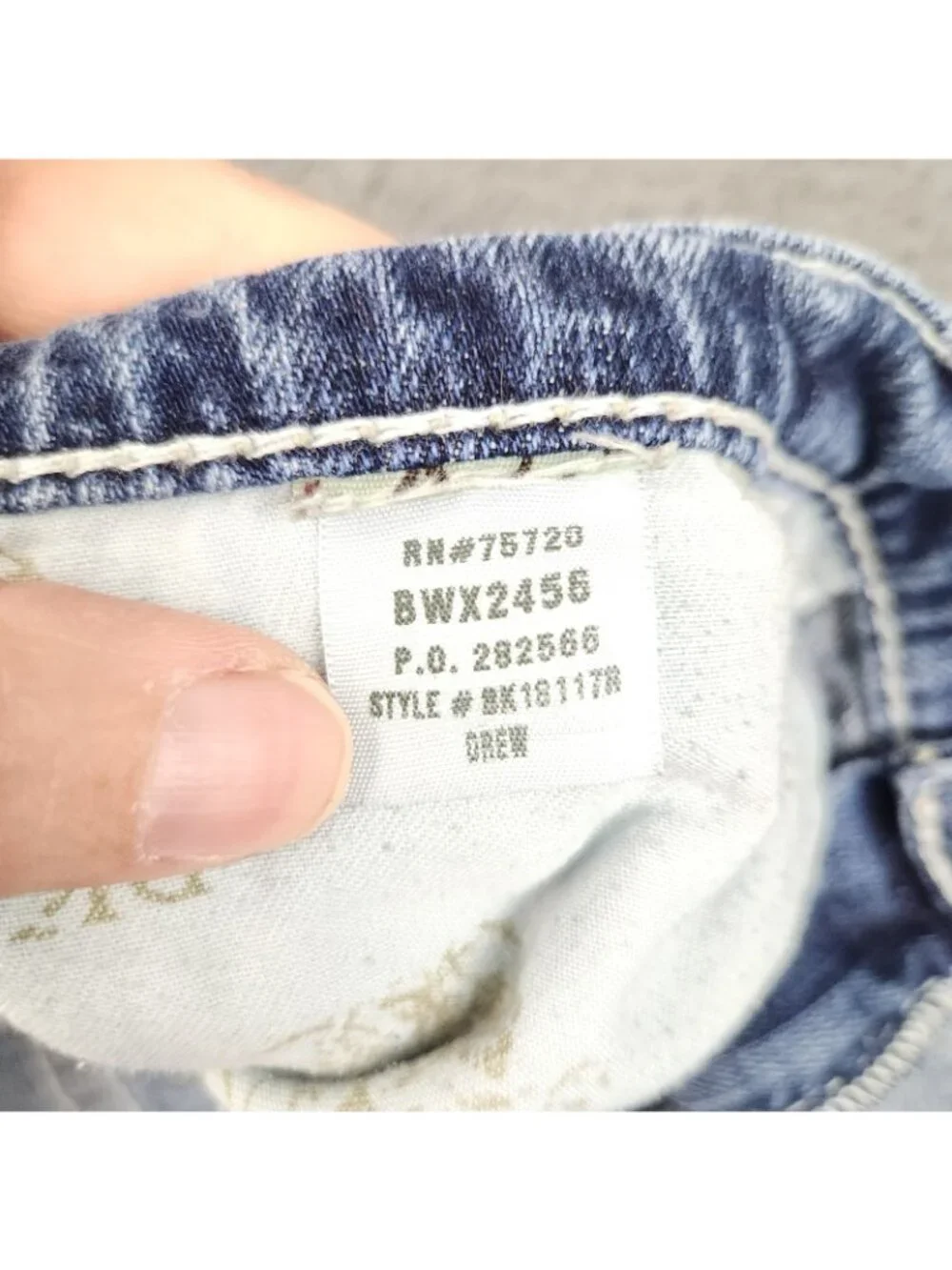 BKE Jeans Women's 34 x 30 Blue Denim Jeans Bootcut Cotton Stretch Drew Buckle - Picture 8 of 9